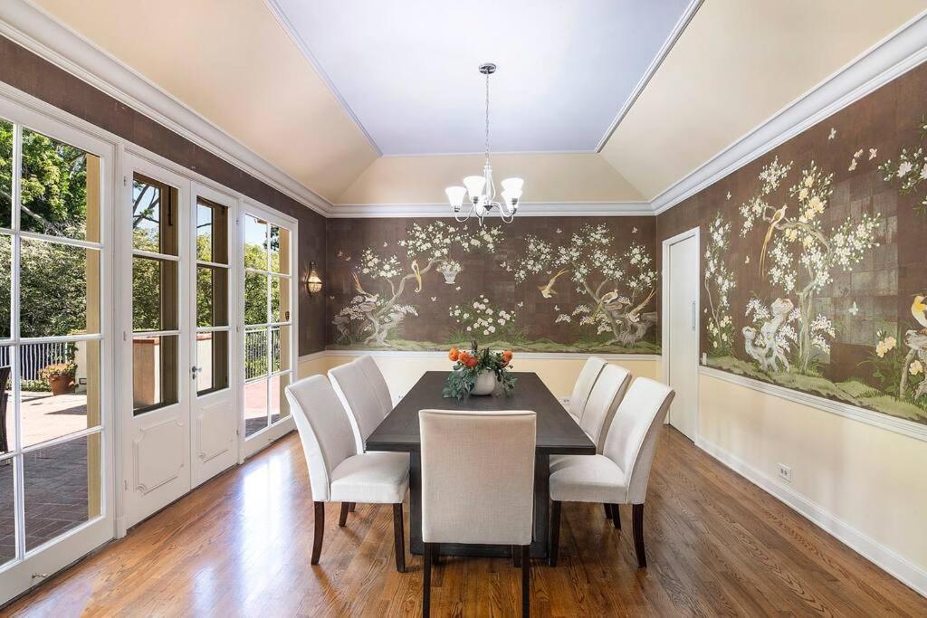 Villa Spacious 6-bedroom Holmby Hills With Pool, Game Room, And Near Ucla *
